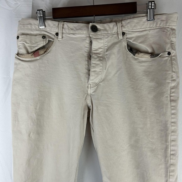 Burberry Brit Jeans Mens 34x33 Beige Stretch Denim Regular Straight Button Fly - Picture 2 of 16